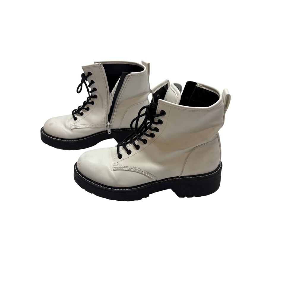 Madden Girl Carra Women’s Size 9 White Black Combat Boots Lace Up Side Zip